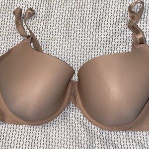 Warner’s tan bra 38 B